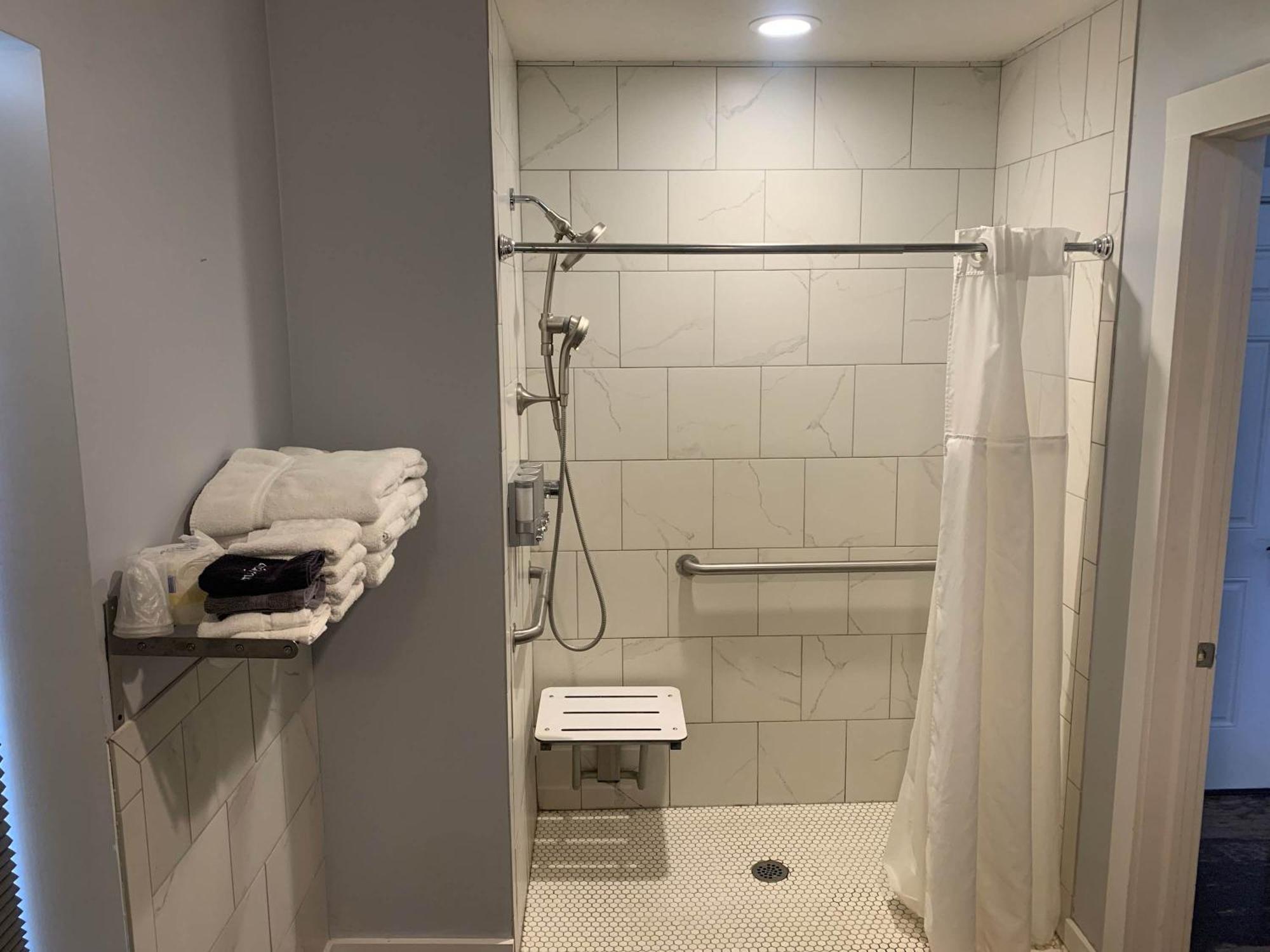 Northport Inn Boutique Hotel R203 Buitenkant foto